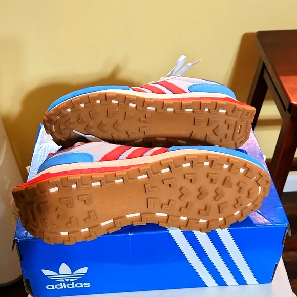 Unisex Adidas Retropy sneakers - Picture 5 of 5